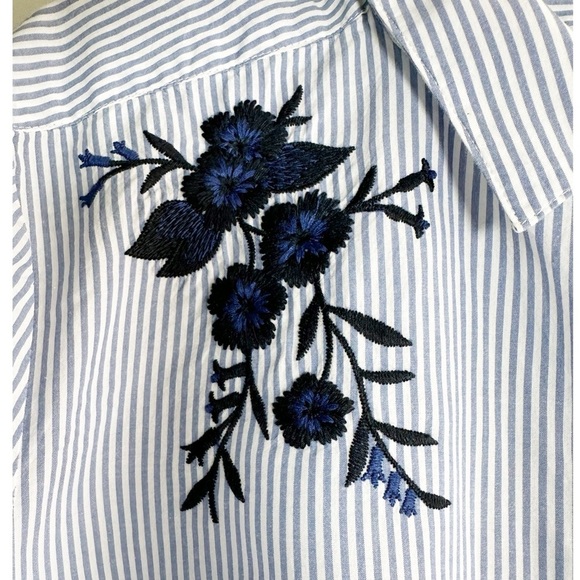 J. Jill Embroidered Button Down Shirt Blue White Stripe Size Medium Costal Work - Picture 2 of 8